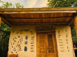 Icho's mud house, H&uuml;tte in Villa Icho Cruz