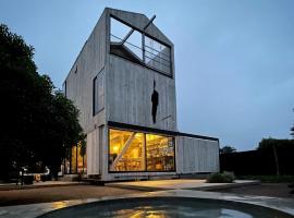 Casa con vista al mar cerca de Matanzas Ideal para familias, hotel en Navidad
