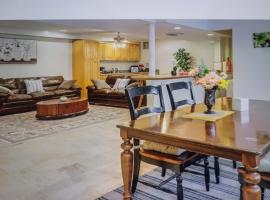 3 Bedroom Apartment house 1st level Silver Spring Maryland, hotel a Adelphi