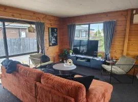 Beautiful house near airport!