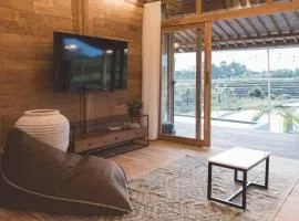 Luxury 2BR Ricefield Villa, Pool & Sunset Views