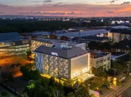 HARRIS Hotel Kuta Galleria - Bali