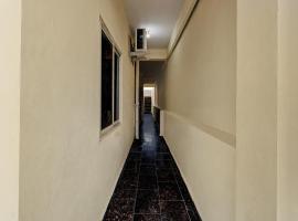 Hotel O AYWA STAYINN, hotel a Dhundgol