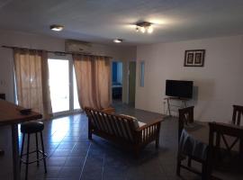 La Victoria, hotel en General Fernández Oro