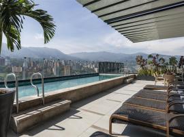 York Medellin, Curio Collection by Hilton, hotel in Medellín