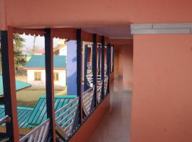 Hotel O Raj Shah Hotel And Resturant, hotel a Wāngom