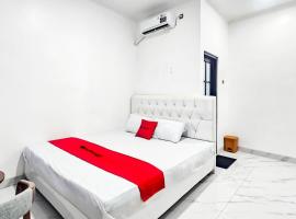 RedDoorz Syariah near Sukabumi City Station 2 โรงแรมในซูกาบูมี