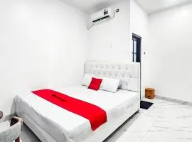 RedDoorz Syariah near Sukabumi City Station 2