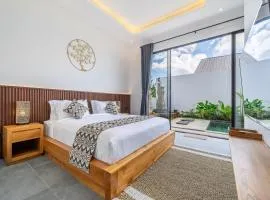 Arsana Villa Sakah - 2 Bedroom Tropical Home