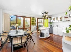 5 North Freo 2BR Supercool Pad & Parking