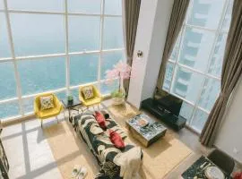 Maritime Suites High Floor full Seaview 2BR in Georgetown Pool Gym