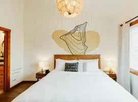 Mt Cleveland at Switchback Suites