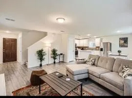 Spacious New Retreat with Office