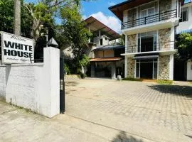 White House Holiday Resort