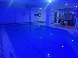 Hotel Monte Blanco Melgar, hotell i Melgar