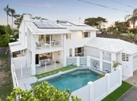 Ocean Villa Prime Bokarina Beach Location with Pool