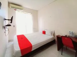 RedDoorz near UNESA Citraland Surabaya