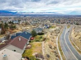 Great Green Mountain Retreat