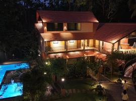 Athirapilly Ontherocks, hotel in Athirappilly