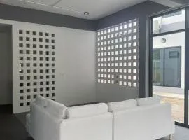 Glasshouse 4 - 2 bed house close to Chaloklum beach