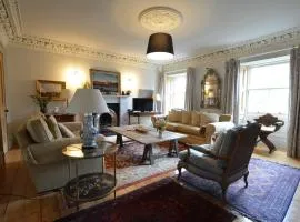 Royal Mile Elegance - Space & Luxury