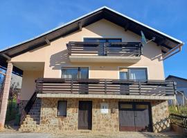 KaTi Hiša, hotel in Koble