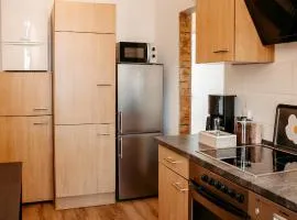 StaySimplyHaven - Modernes City-Apartment, King-Size Bett, 55'' Smart-TV, Self Check-In