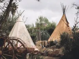 Logement insolite glamping tipi Var Grimaud
