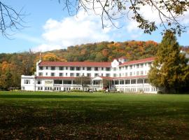 Shawnee Inn and Golf Resort: East Stroudsburg şehrinde bir otel
