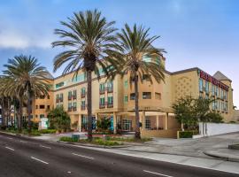 Desert Palms Hotel & Suites Anaheim Resort, hotel v destinácii Anaheim