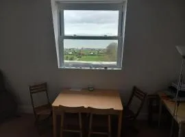 Sunny flat with sea views on Warrior Square