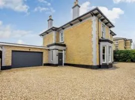 5 Bed in Sandown oc-87008