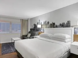 921 I Beautiful King Hotel Room