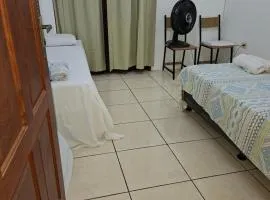 CASA DE HOSPEDAGEM PARATY 10 MINUTOS DO CENTRO COM OPÇÕES DE CAFÉ da MANHÃ