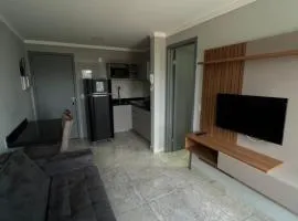 FLAT BEM LOCALIZADO COM PISCINa