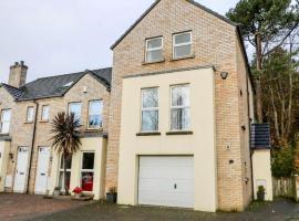 Causeway Holiday Homes, hotel in Coleraine