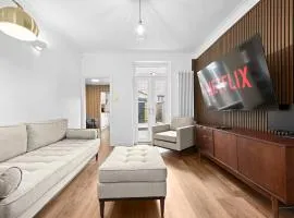 2 Bed Hale Home by City SuperHost