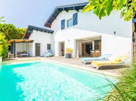 Villa Preciosa - Villa piscine 10 personnes à Guéthary, готель у місті Гетарі