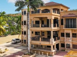 Sweet Palm Villa - Spacious luxury villa with pool and Beach oasis，聖安灣的寵物友善飯店