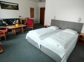 Penzion U Pošty Blatná, Hotel in Strakonice