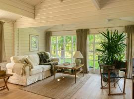 Summerhouse In Forest Near Rørvig Beach, hotel in Nykøbing Sjælland