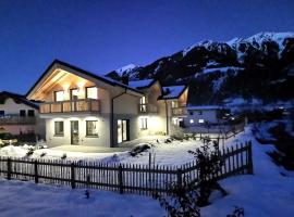 Chalet Schlossalm bis 9 Personen, khách sạn ở Bad Hofgastein
