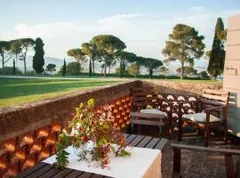 Apartment Drei-Zimmer-Panorama-Wohnung mit Terrasse und Sommerpool by Interhome