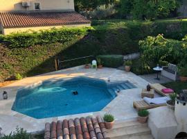 Apartment Mimet la diote- Ausflug in die Sonne und in die Ruhe by Interhome, hotel a Mimet