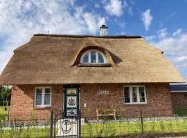 Holiday Home Jette by Interhome, hotel di Mellnitz