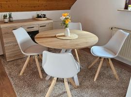 gemütliche Ferienwohnung im Nordschwarzwald, hotel a Neubulach