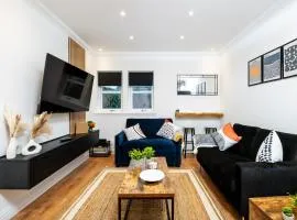 Modern 2BR 1 Bath Maisonette In Central Montrose