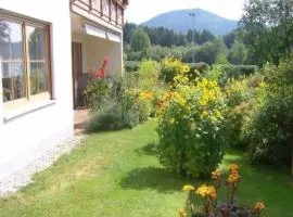 Apartment Appartement mit Terrasse- Garten und Grill by Interhome