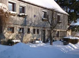 Apartment Landlust- Stadtnah - Fewo im ehemaligem Bauernhaus mit Sauna- Kaminofen und gr by Interhome