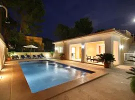 Holiday Home Villa Medina- Cala Sant Vicenç by Interhome